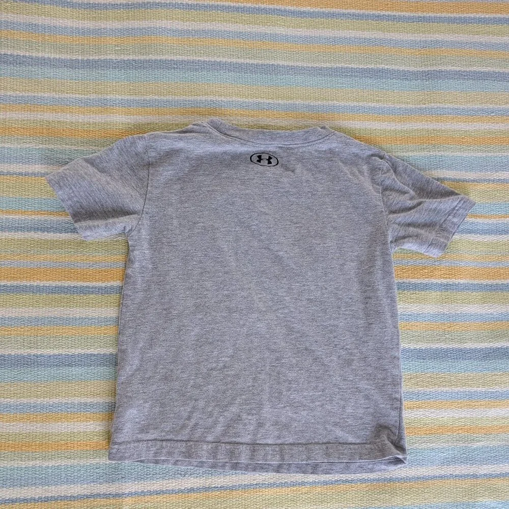 🛍️ BUNDLE ONLY • Under Armour Half Time tee size 4